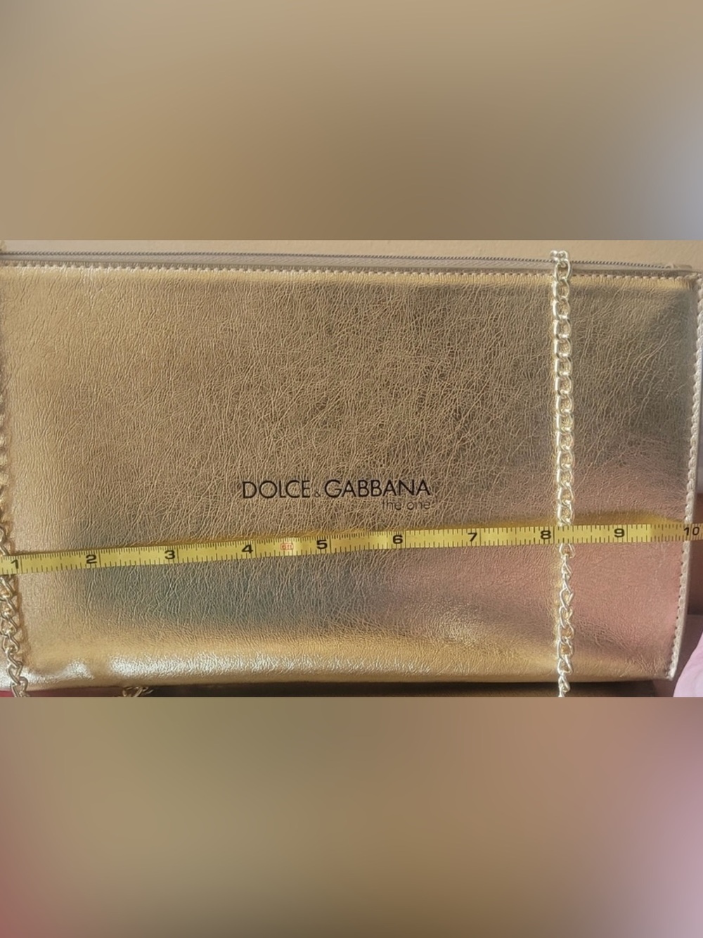 Dolce & Gabbana Gold Metallic Zip Pouch - Picture 6 of 8